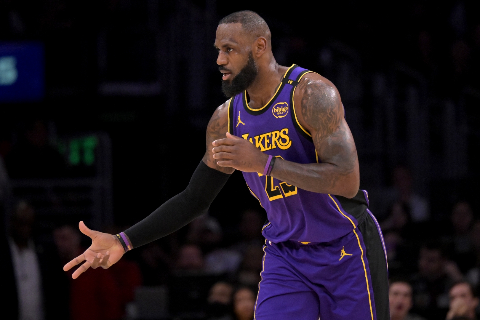 关于快船与奇才激战时分，莱昂纳德单节17分破局的信息