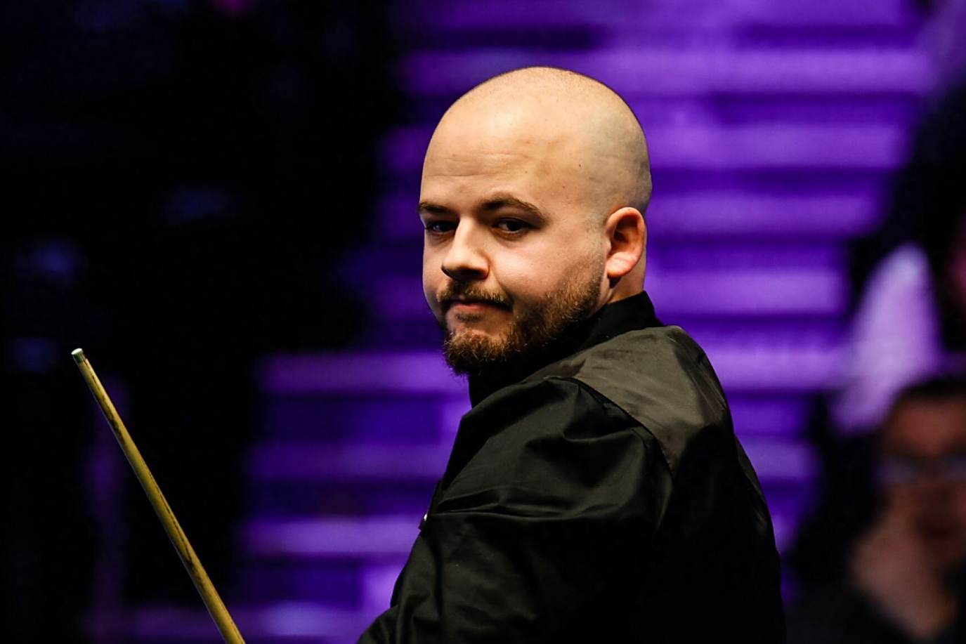 AYX官方直播-包含伊斯特雷实力崭露头角，主帅赞扬球员表现的词条