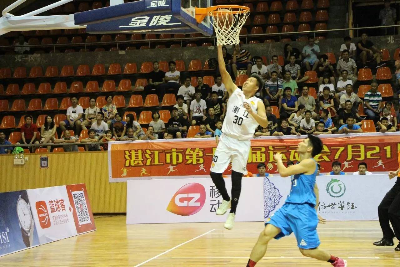 爱游戏体育-艰难取胜！重庆队逆转韶关队，捍卫主场荣誉的简单介绍