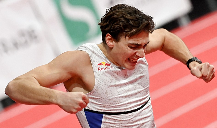 爱游戏官网-勒沃库森血洗日本，阿奎罗打破历史纪录的简单介绍